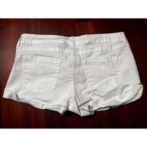 Wildflower Women’s Shorts White concert stretchy 15 cut off denim concert sexy